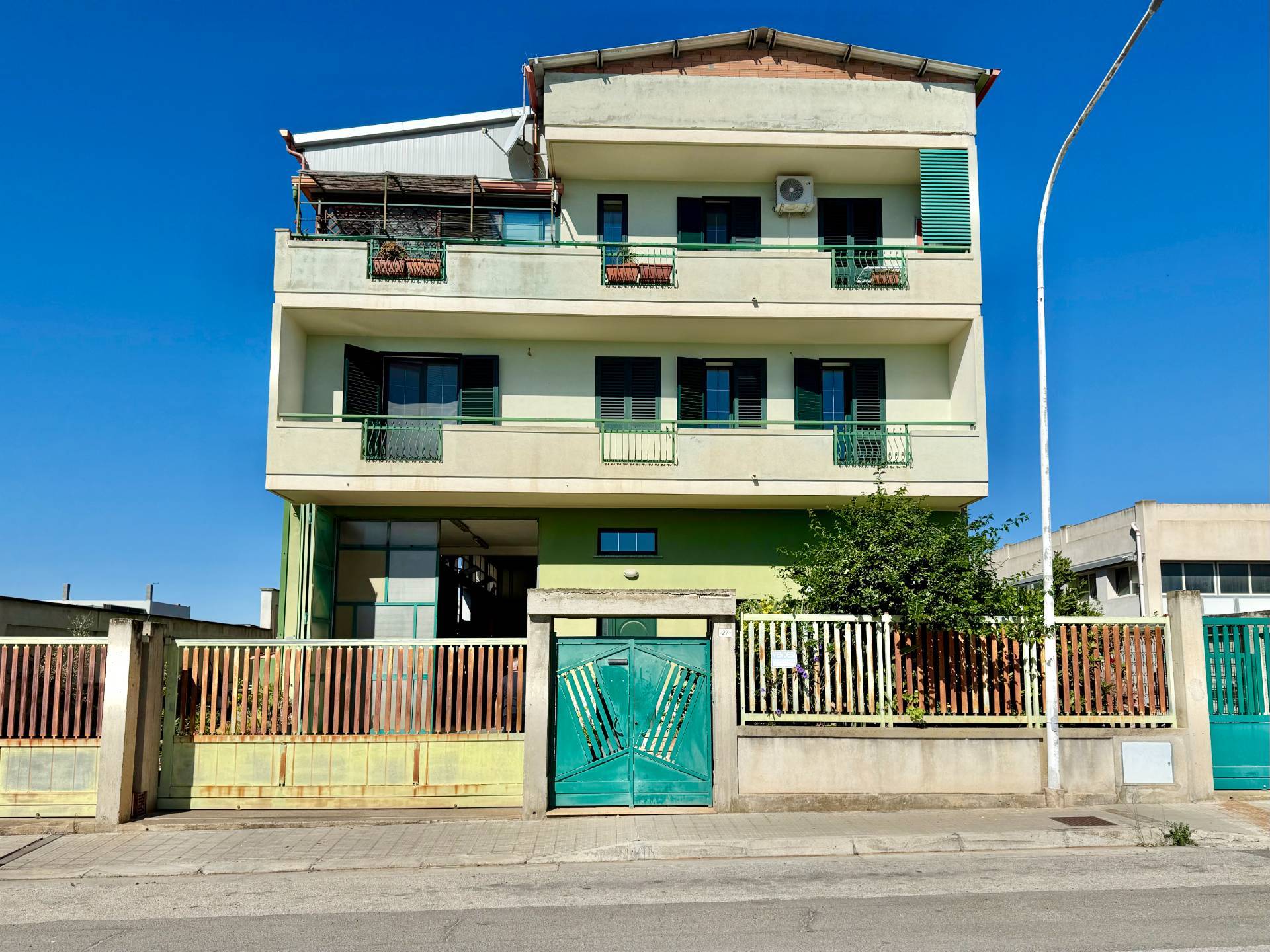 Capannone a Settimo San Pietro